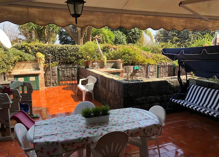 Chloe's Acireale