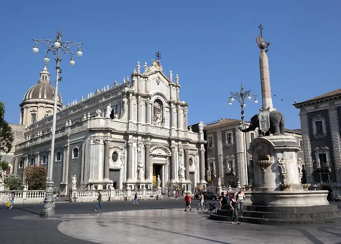Chloe's Acireale